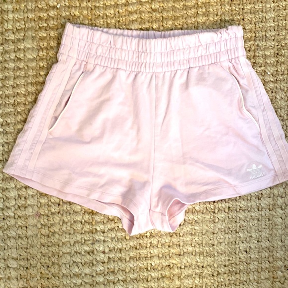 Pink adidas shorts - Picture 2 of 5